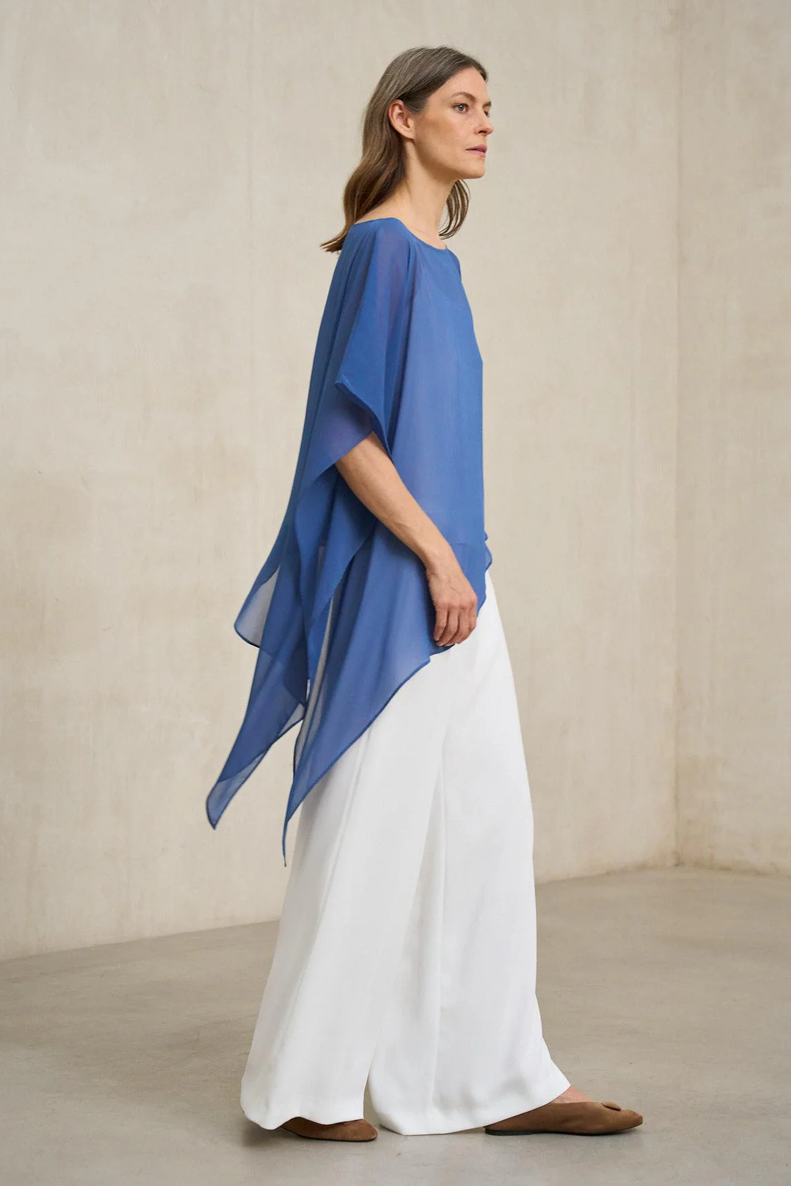 Ilara blue blouse - Image 4
