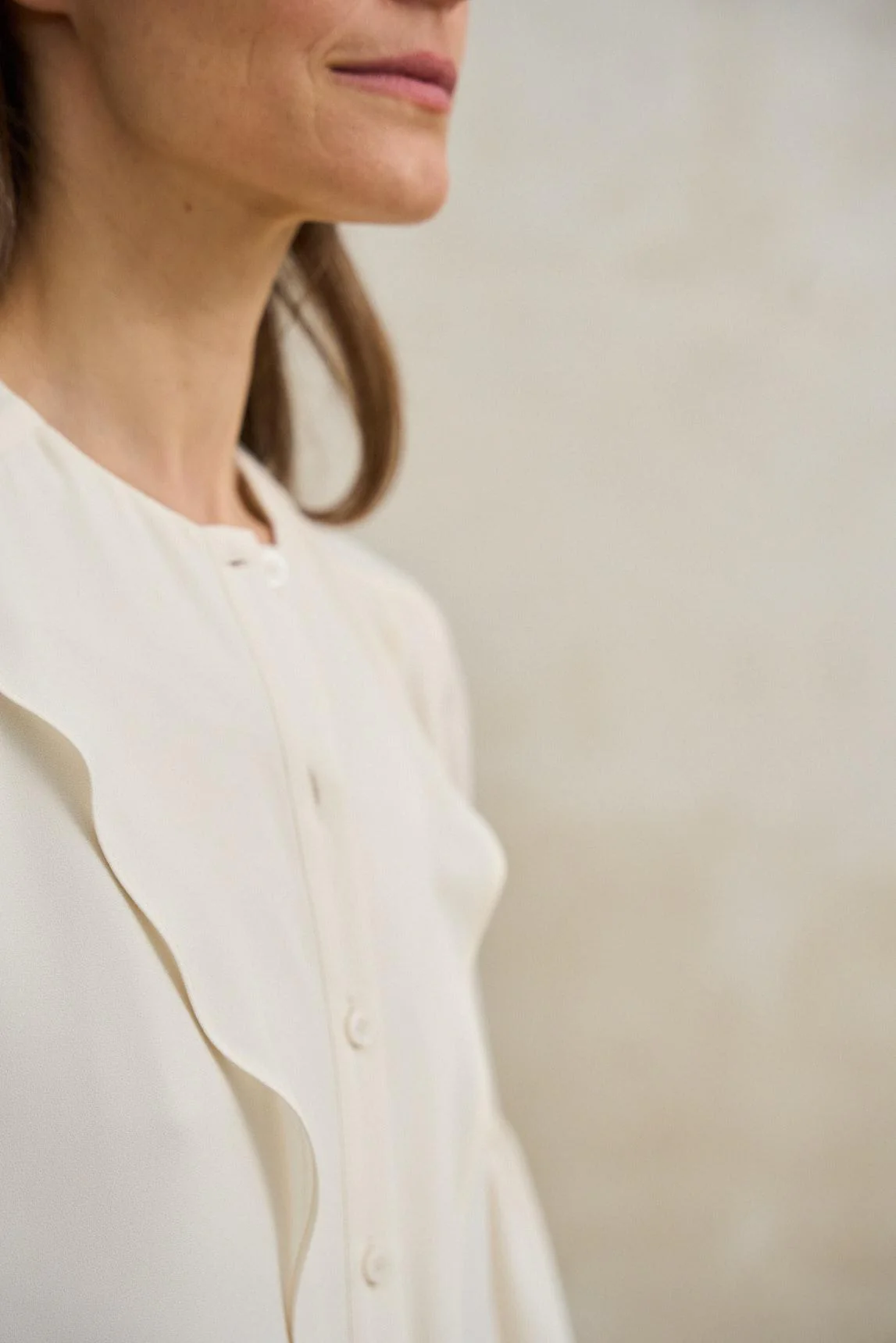 Liora off-white blouse - Image 5