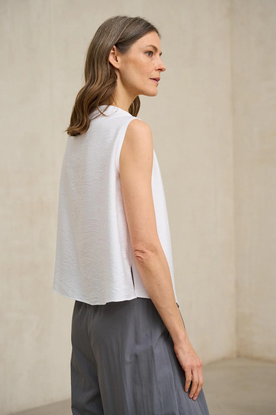 Nireya off-white blouse - Image 3