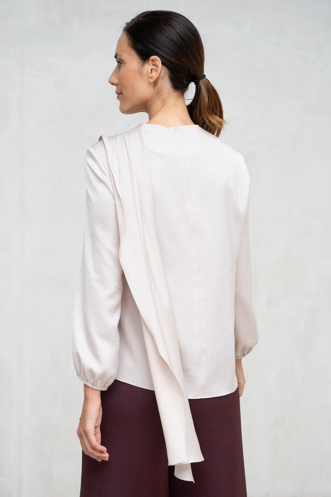 Sessa nude blouse - Image 4