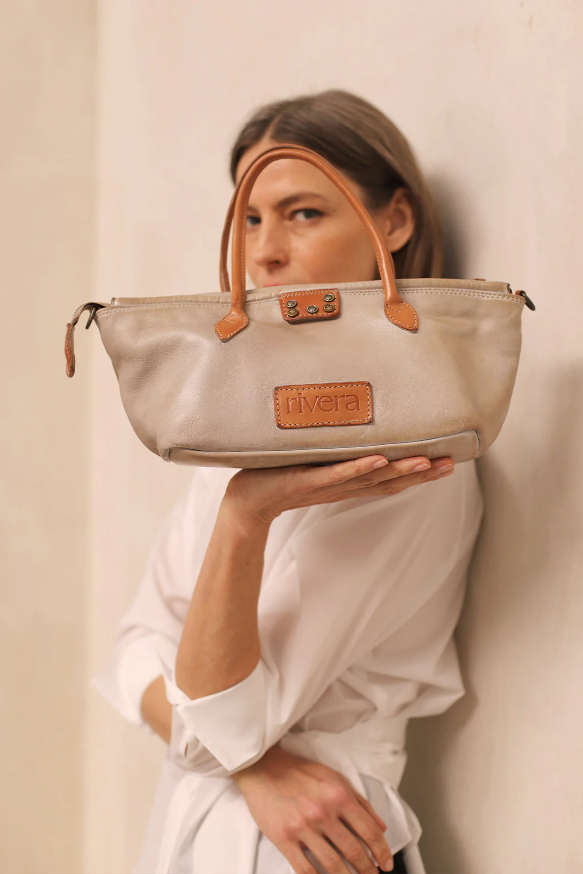Arenzo beige bag - Image 2