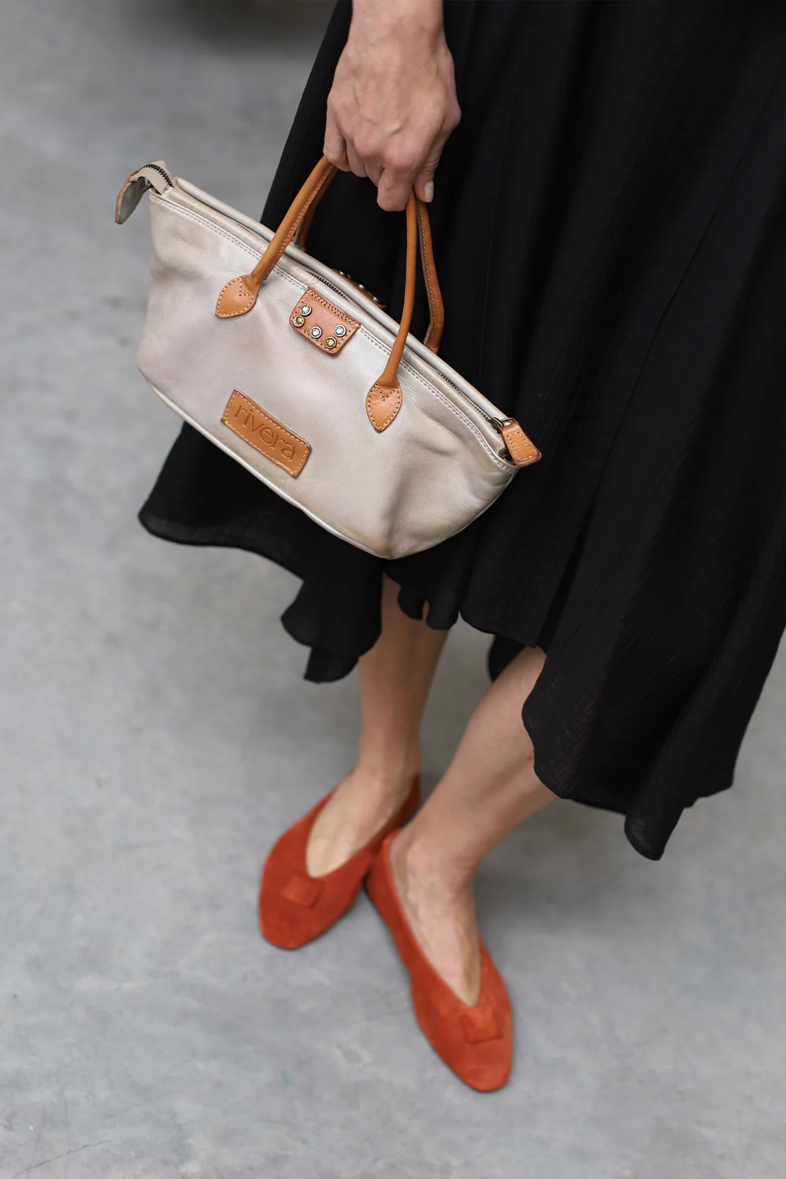 Arenzo beige bag - Image 4