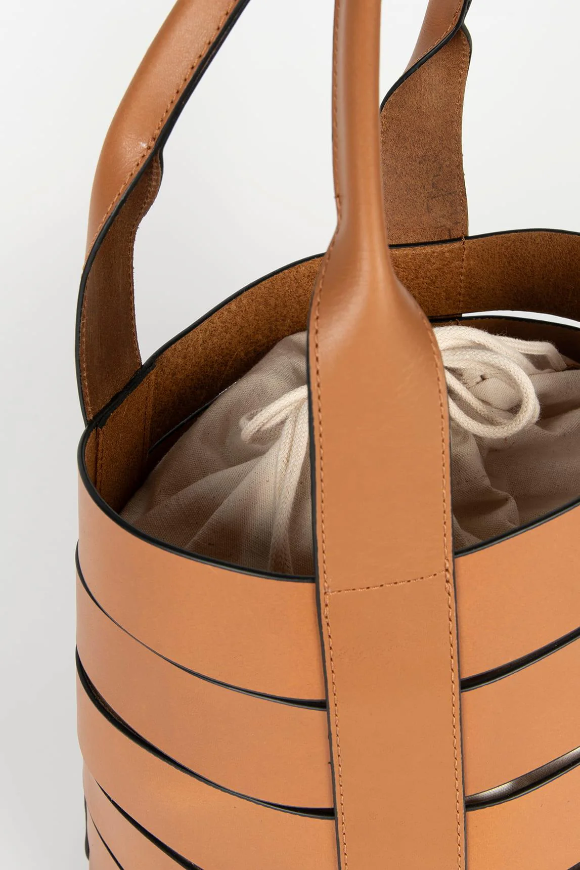 Kaelis leather bag - Image 2
