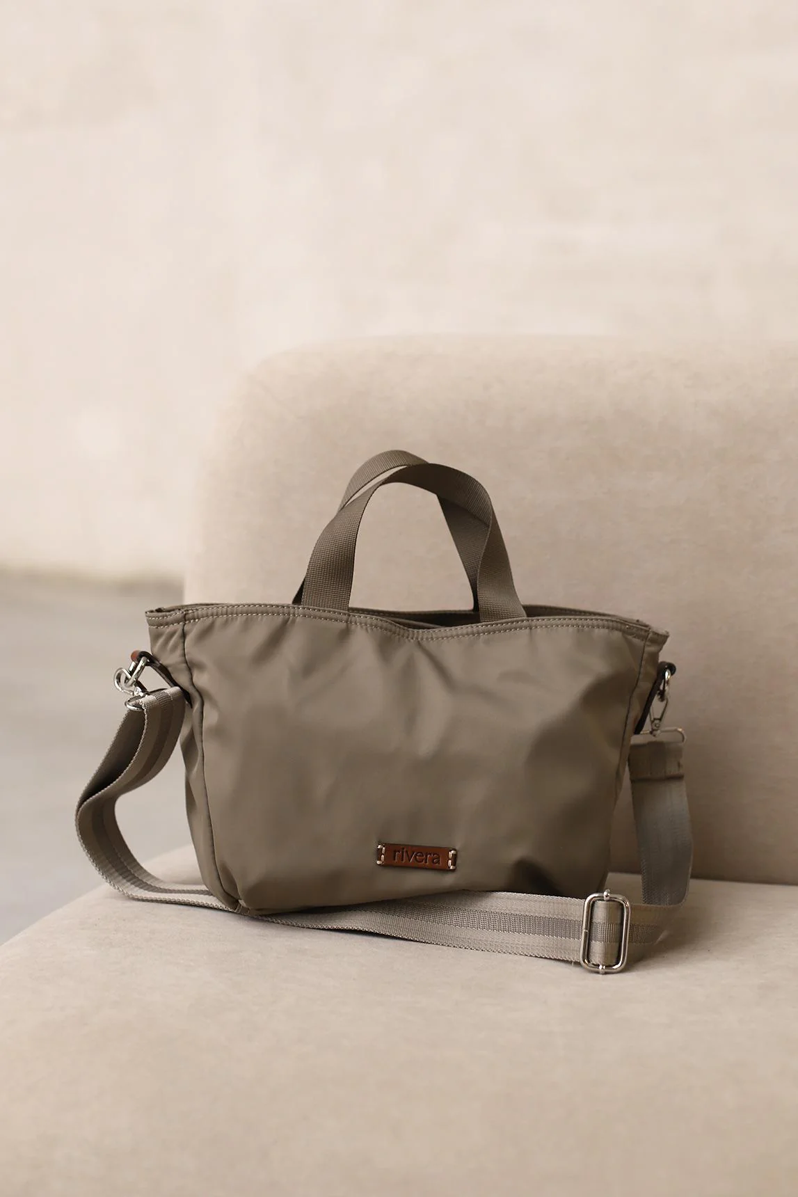 Lyra Mini khaki nylon bag - Image 4