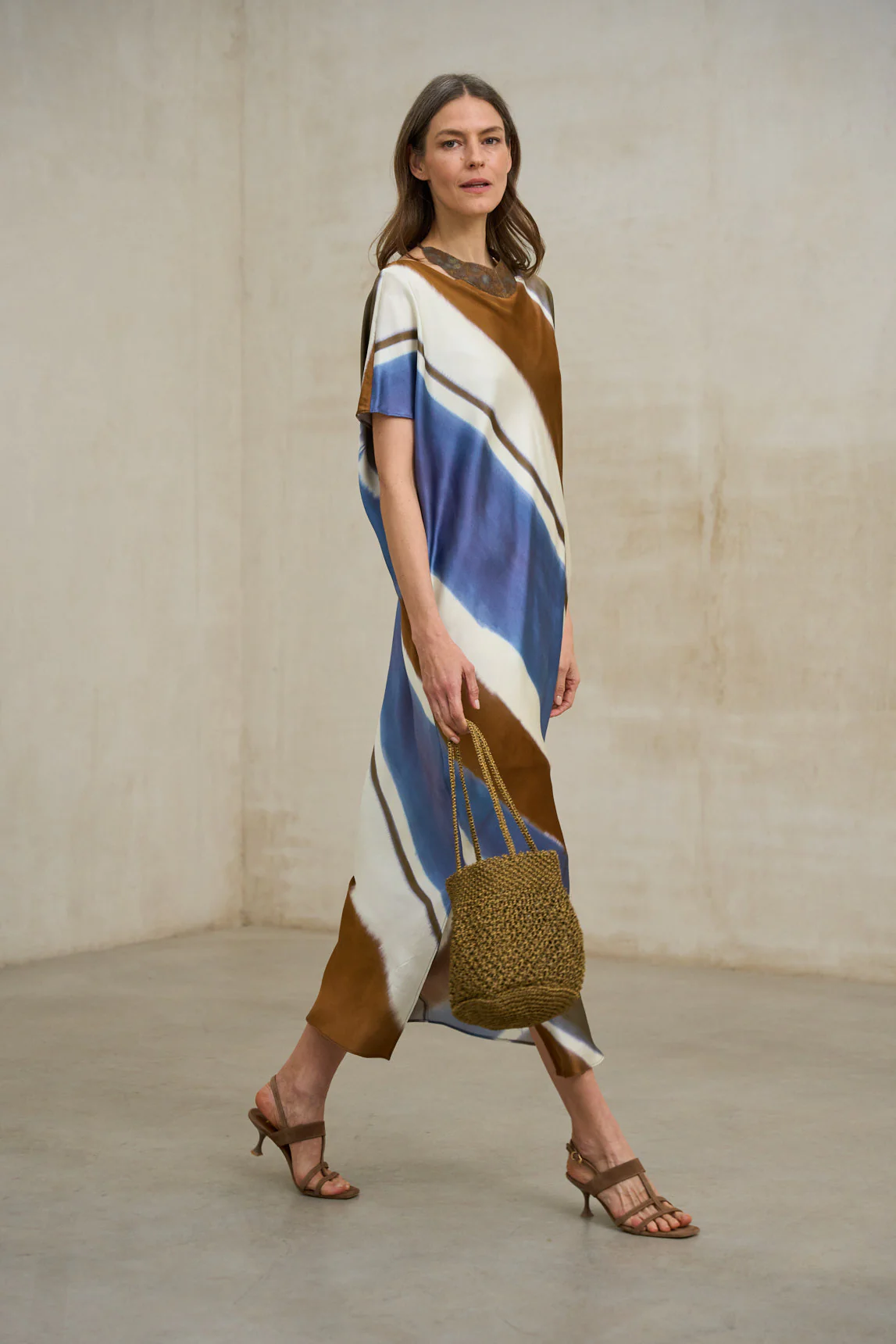 Maelis aged gold mesh bag - Image 4