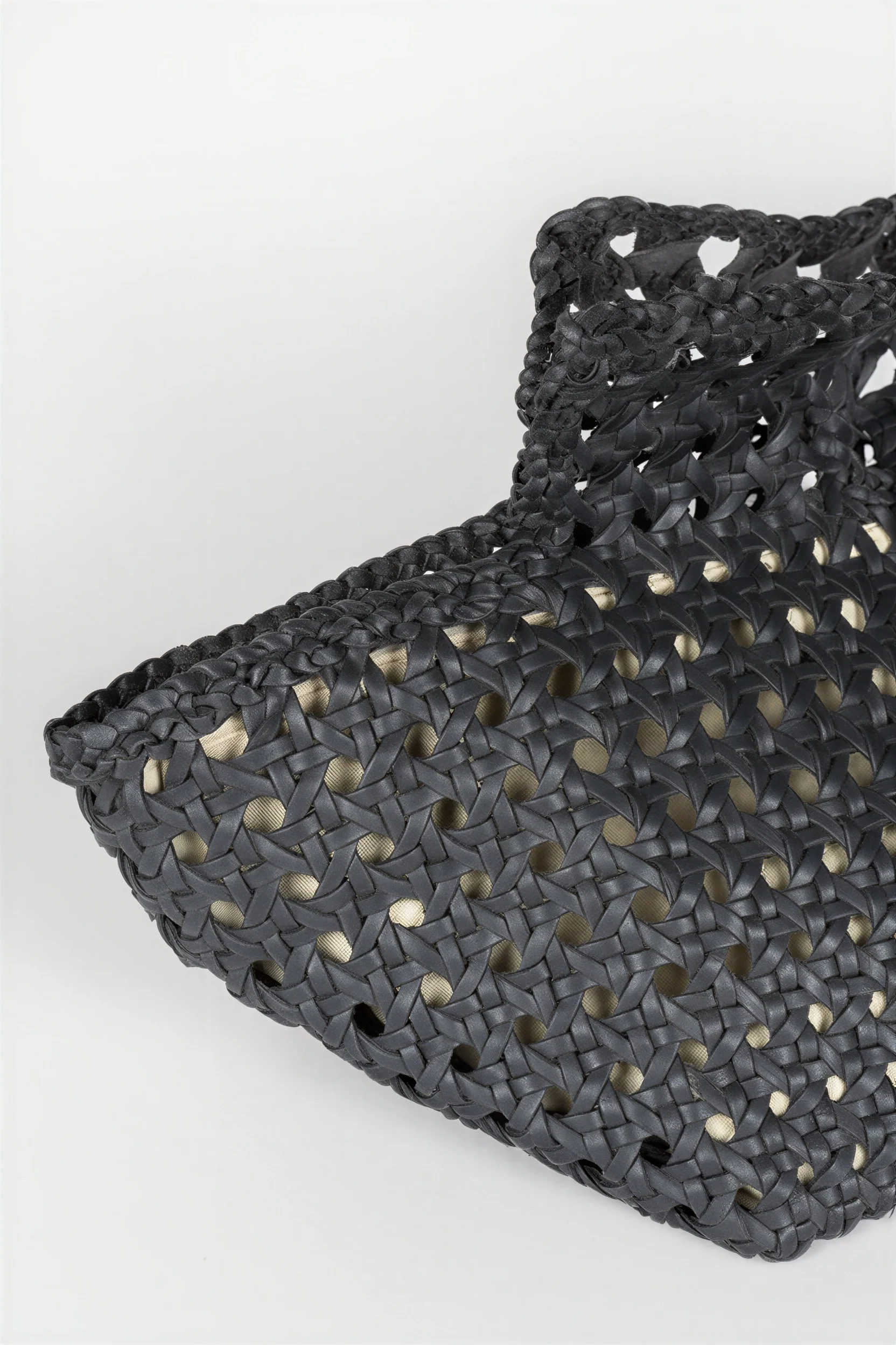 Saelis anthracite grey leather bag - Image 2