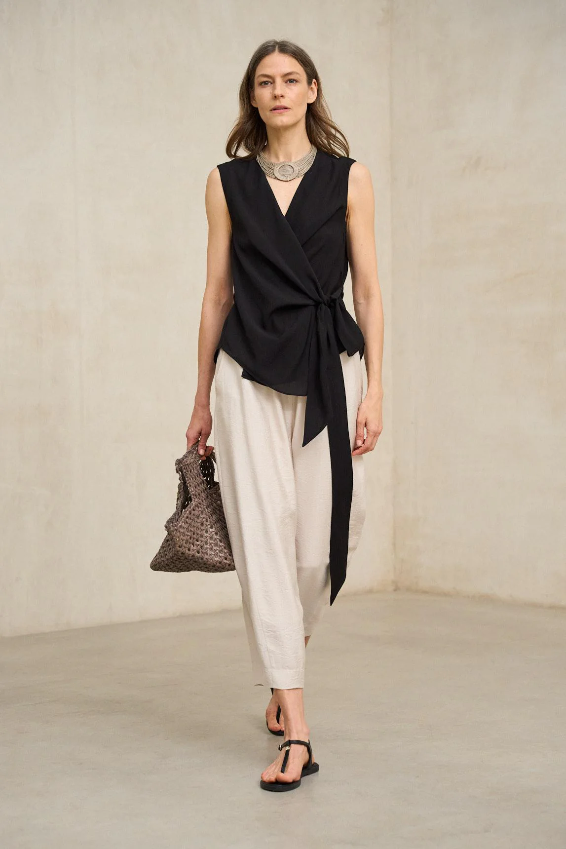 Zarev black shirt