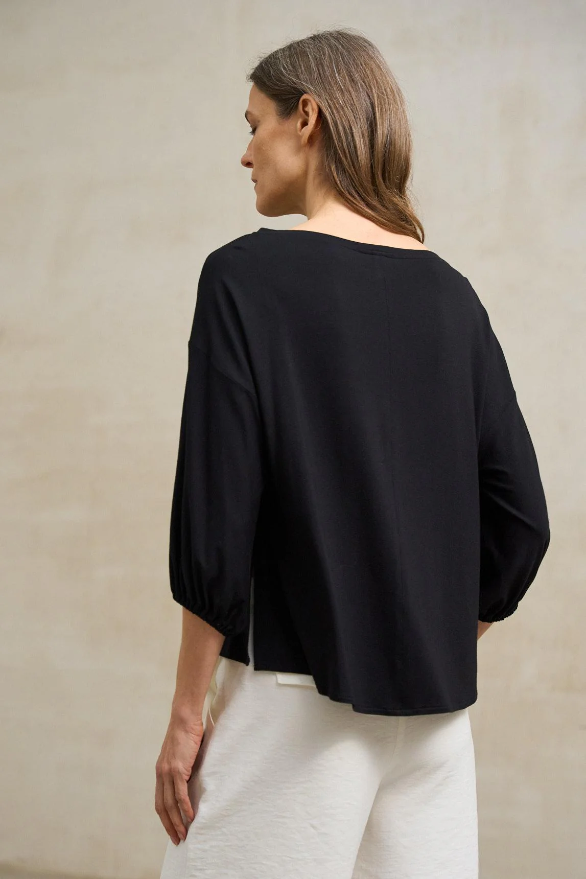Eira Black T-shirt - Image 5