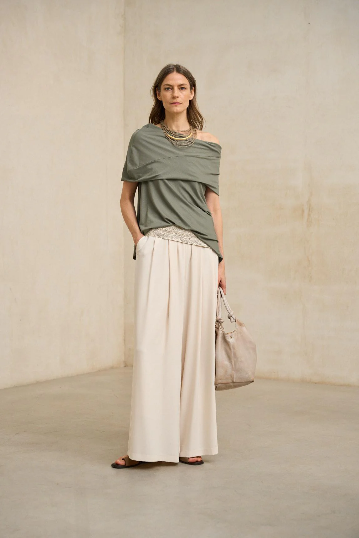 Oryen khaki t-shirt - Image 6