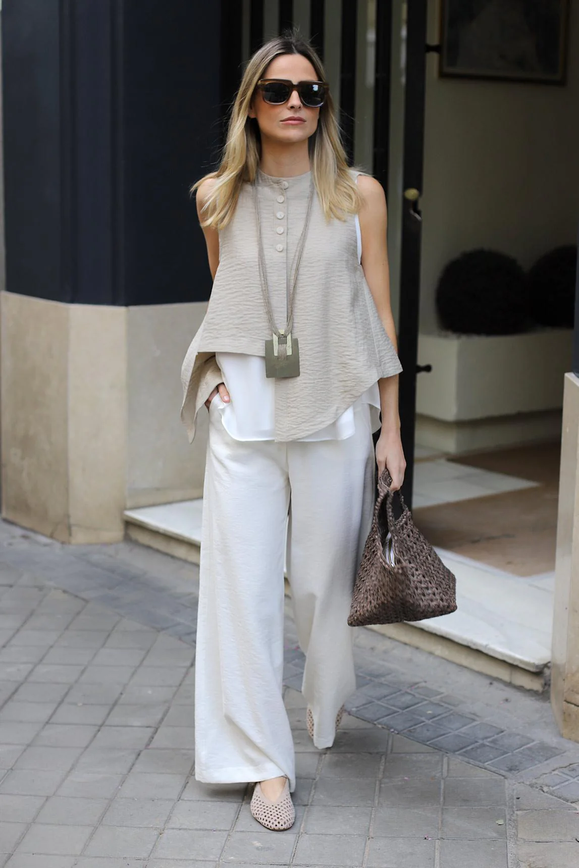 Freja stone vest - Image 4