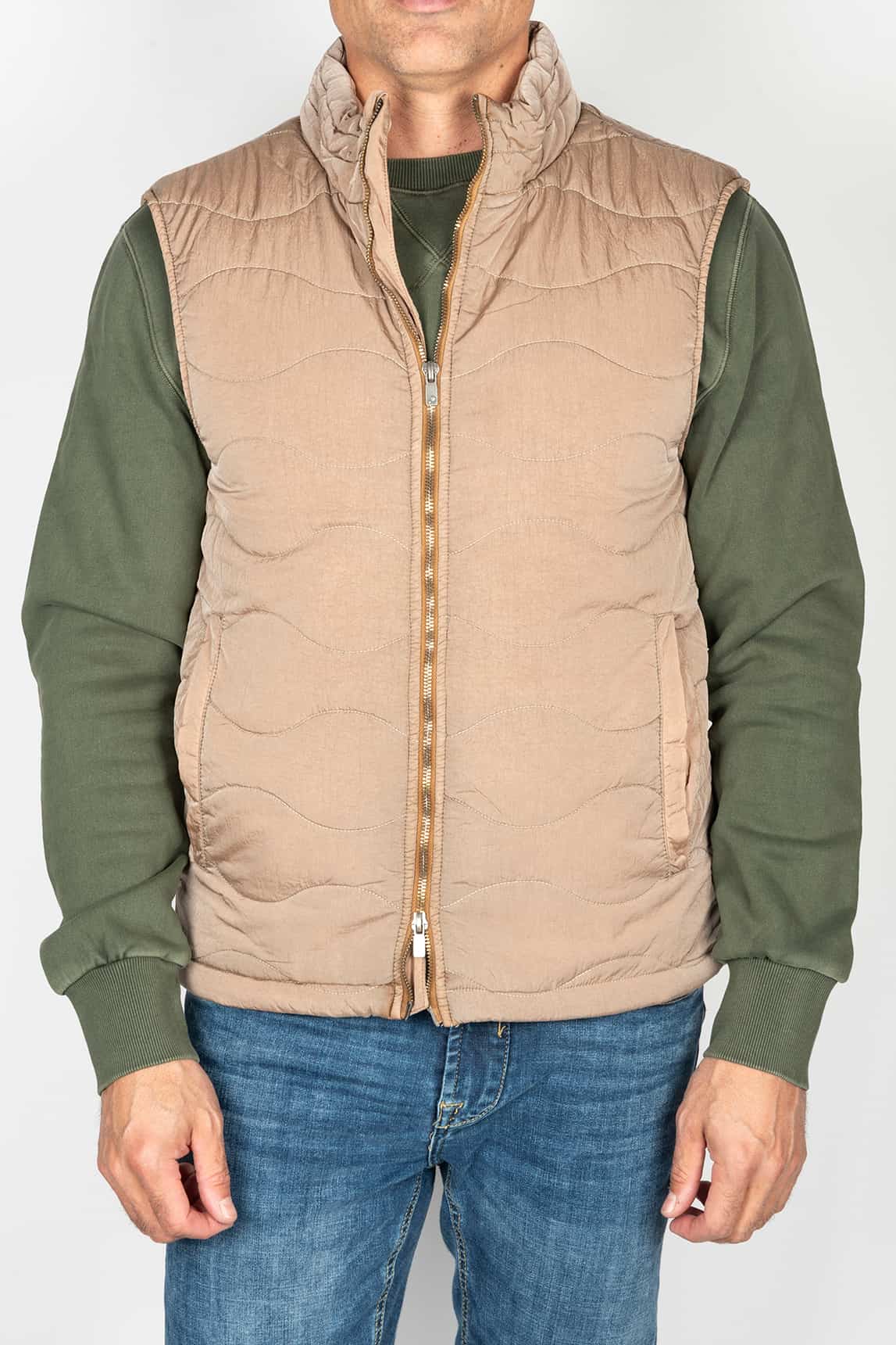 Keeling padded vest sand