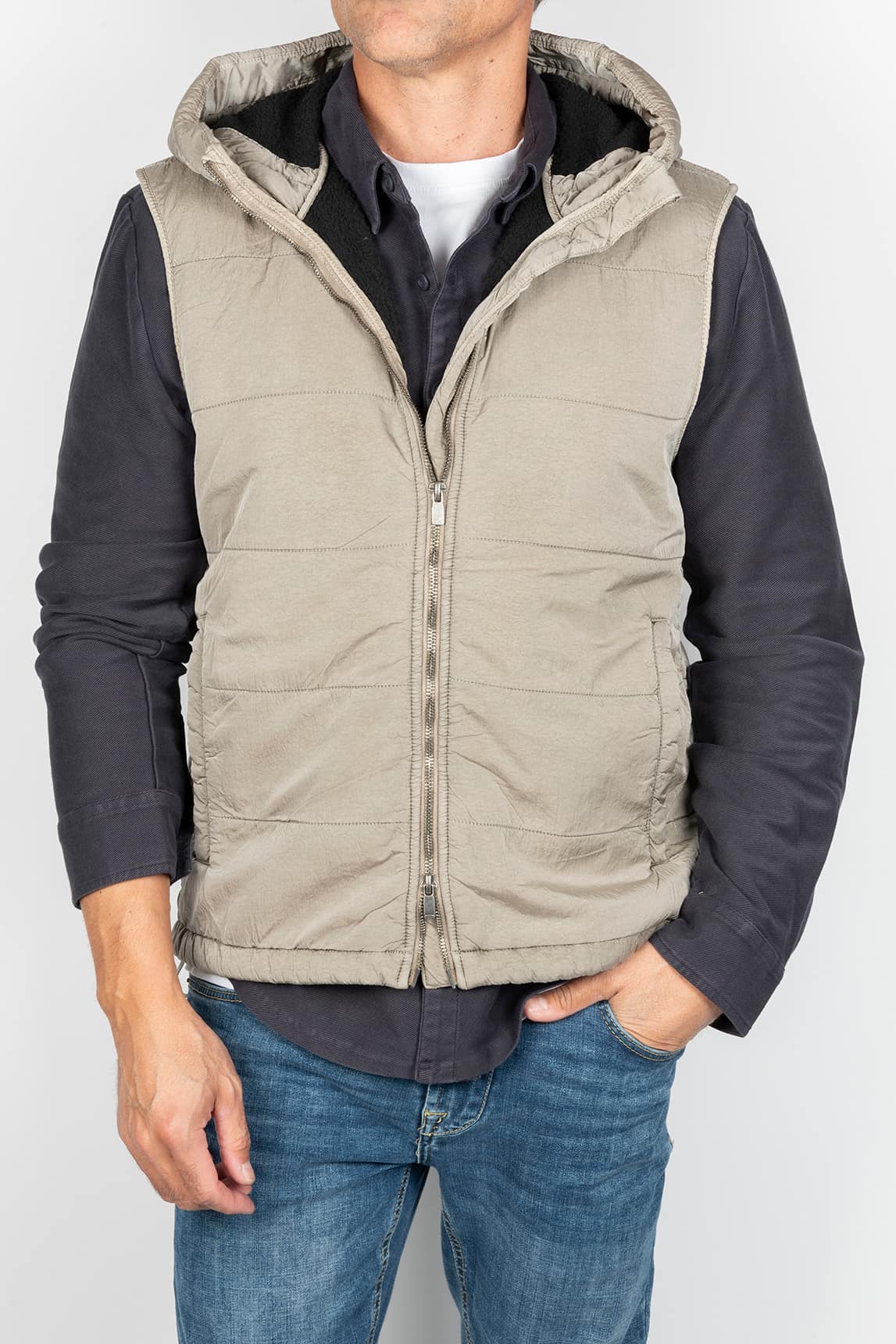 Keeling padded vest with hood, beige