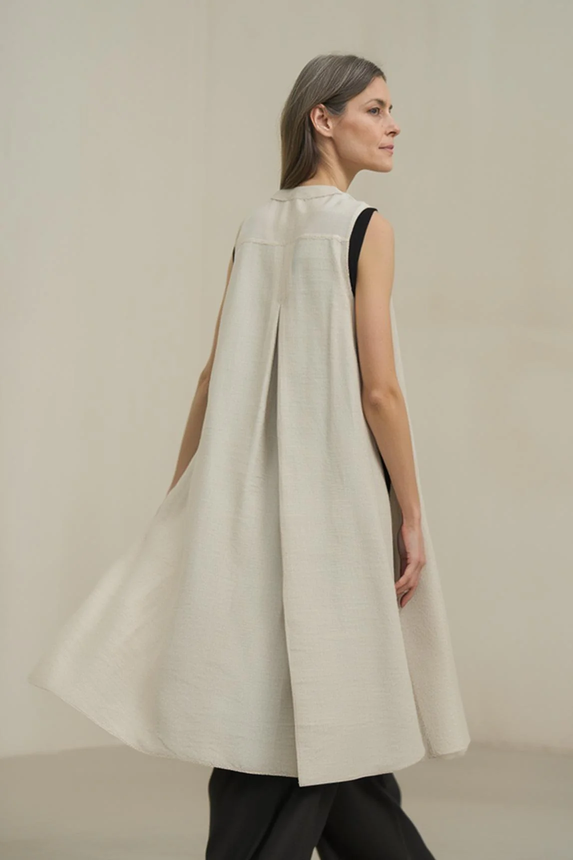Mireth sand vest - Image 2