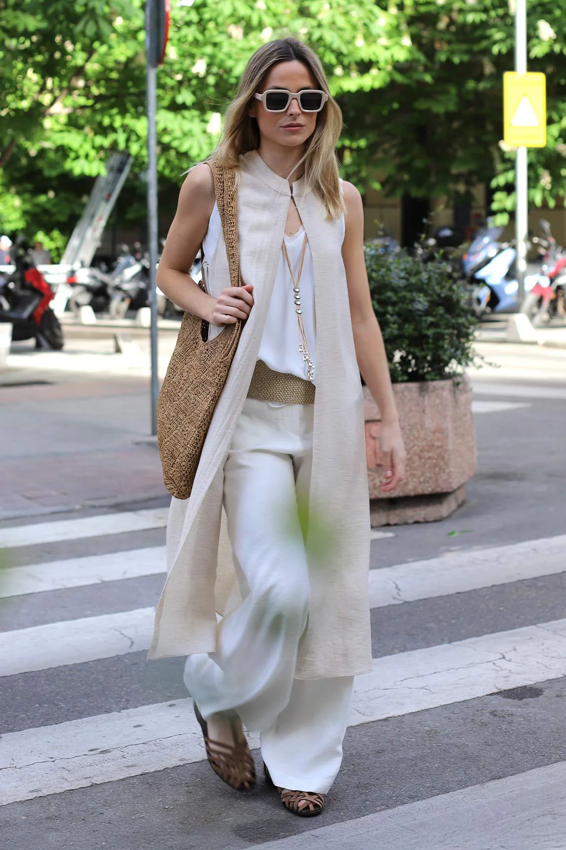 Mireth sand vest - Image 4
