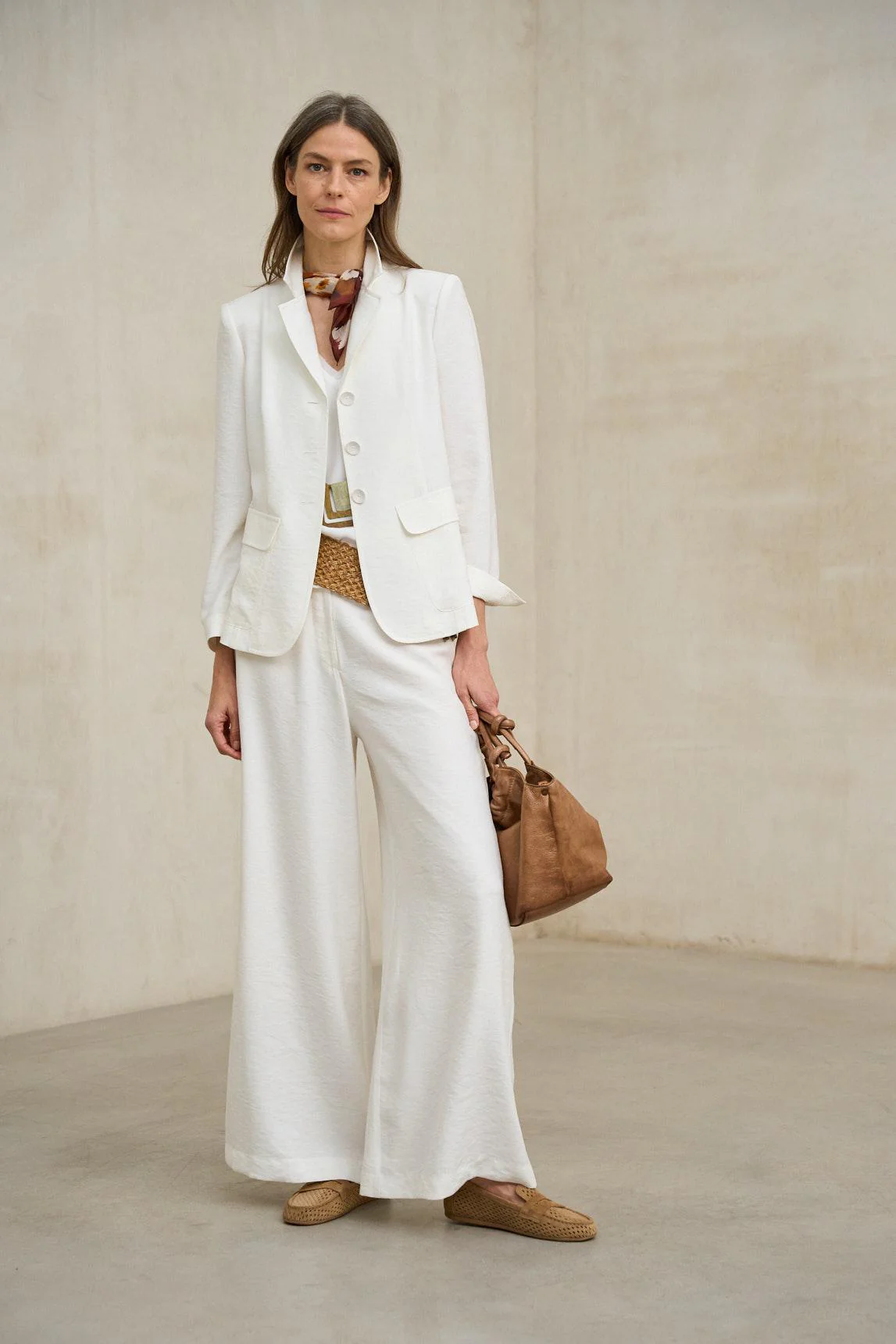 Elira White Jacket - Image 4