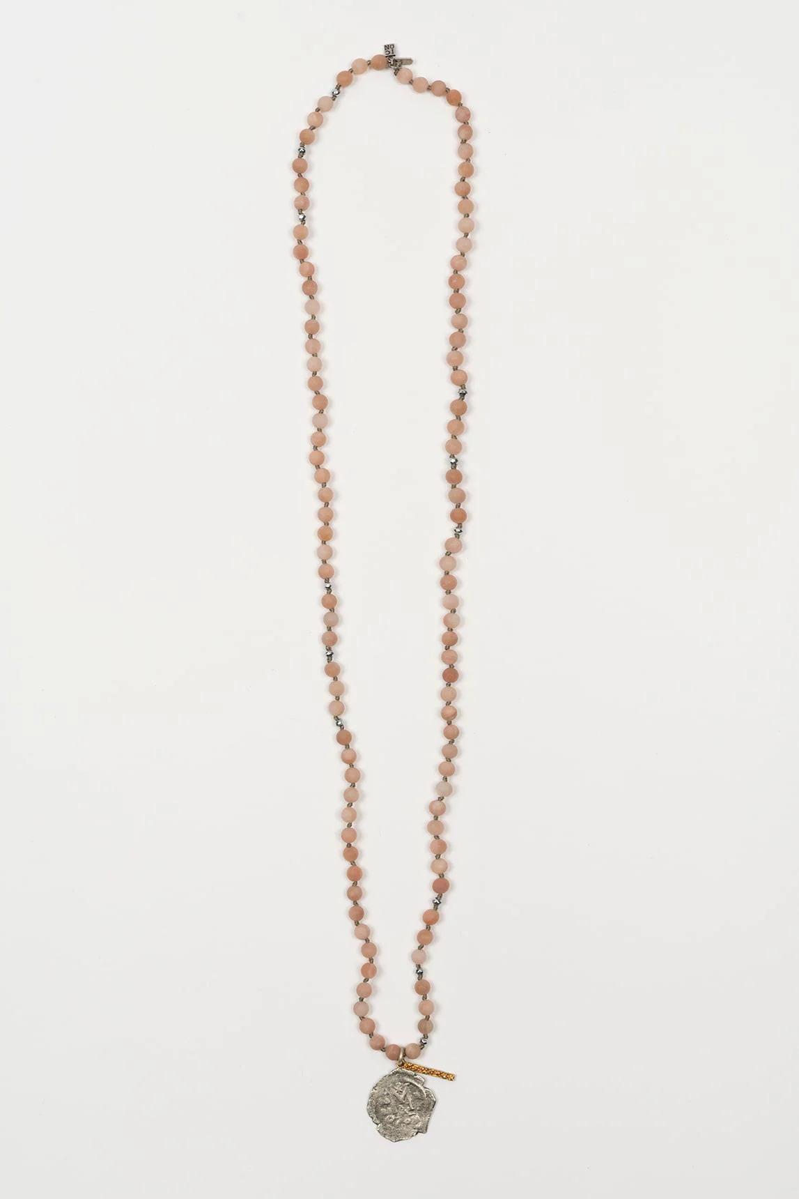 Powder pink Arvyn necklace
