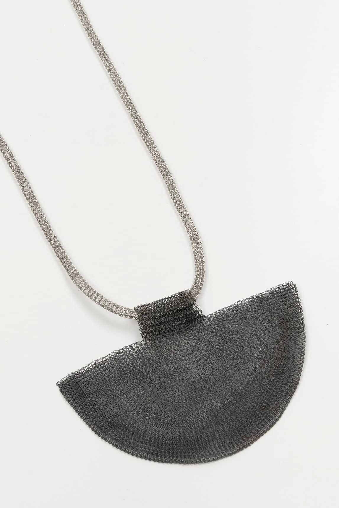 Silver mesh necklace - Image 2