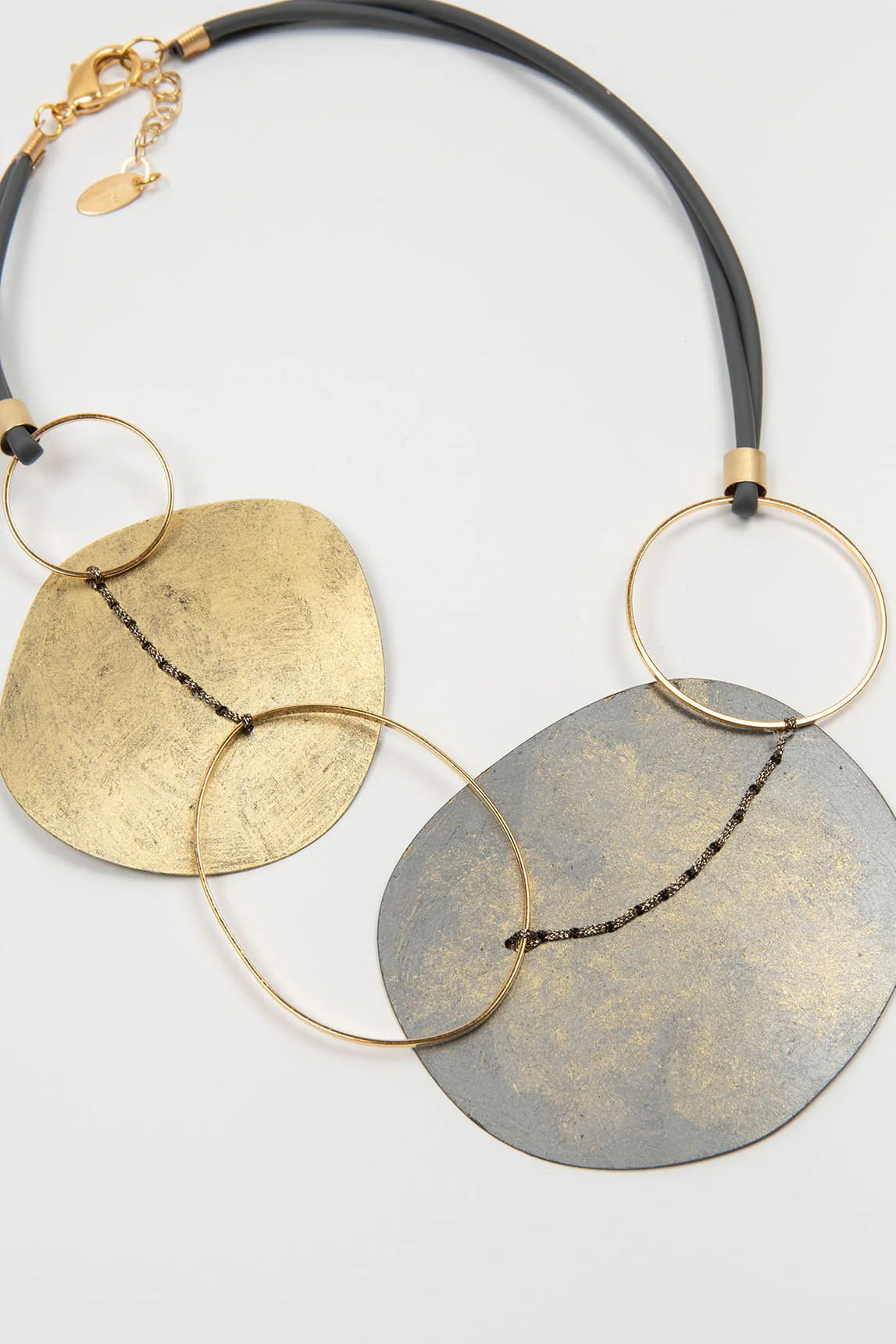Nira gray necklace FL Private Collection - Image 3