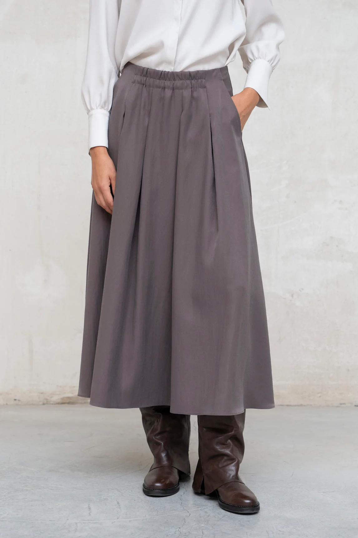 Lerici taupe skirt - Image 2