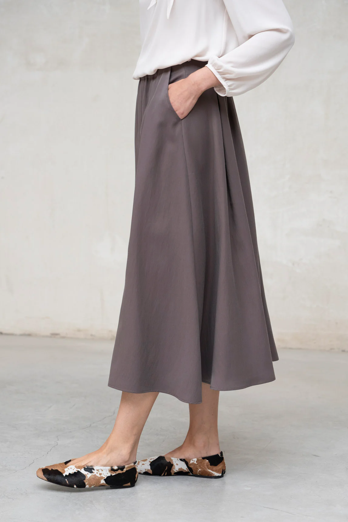 Lerici taupe skirt - Image 3