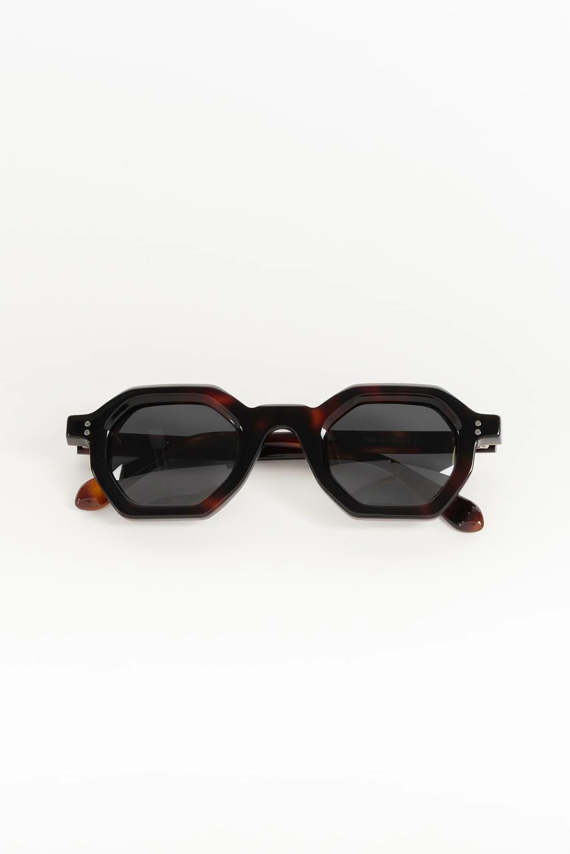 Ofelia Rivera dark tortoiseshell sunglasses - Image 3