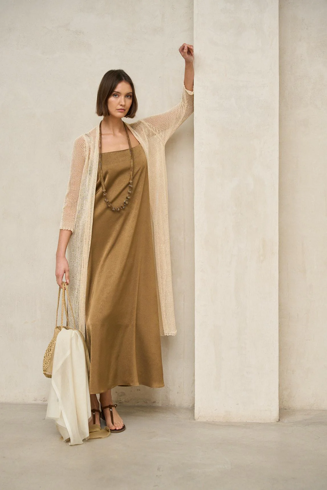 Avenel beige knitted coat - Image 4