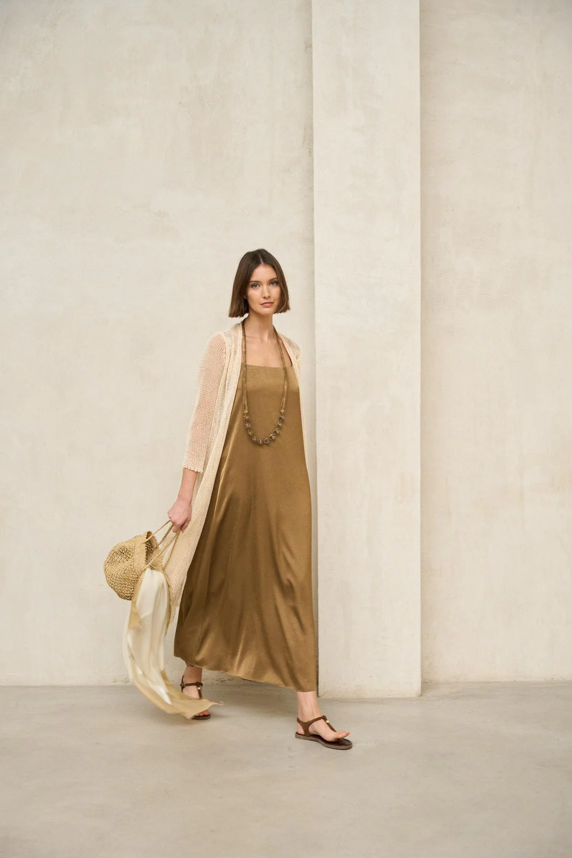 Avenel beige knitted coat - Image 5