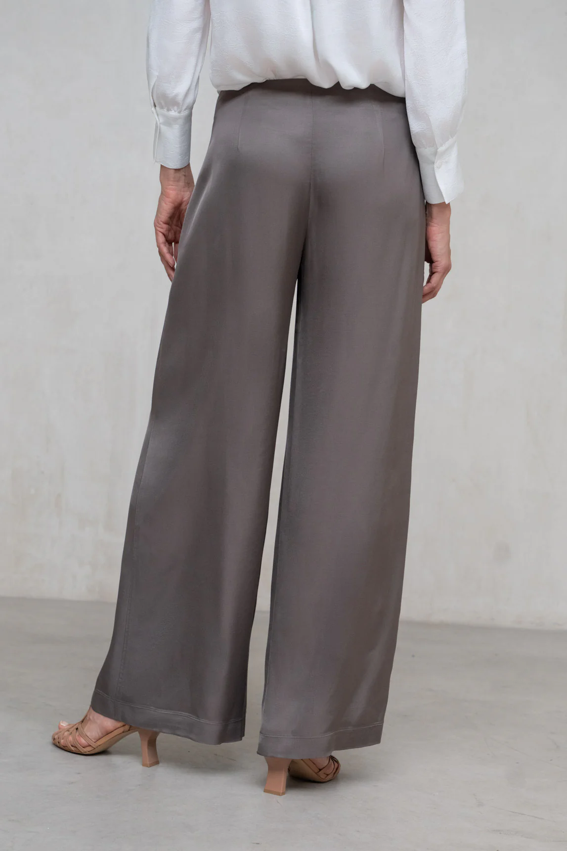 Adige taupe trousers - Image 4