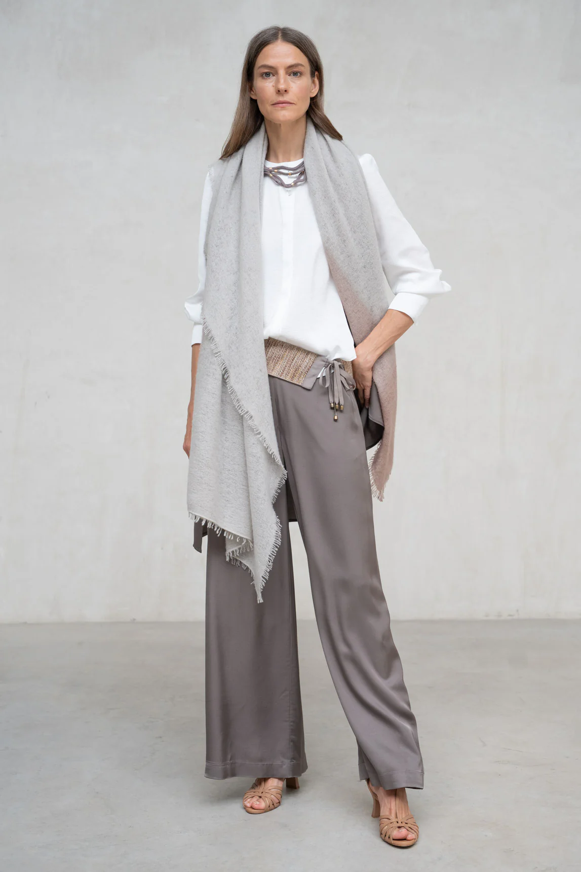 Adige taupe trousers - Image 7