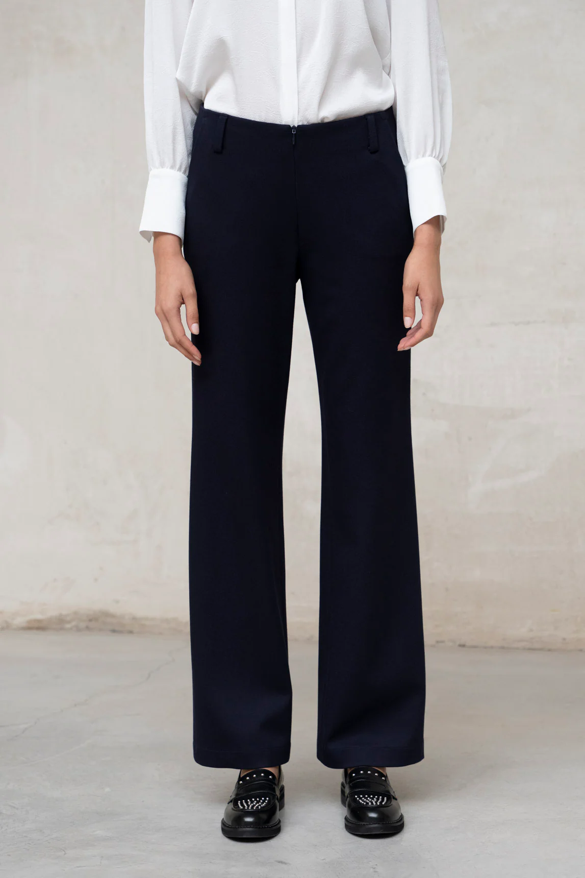 Brenta navy blue trousers
