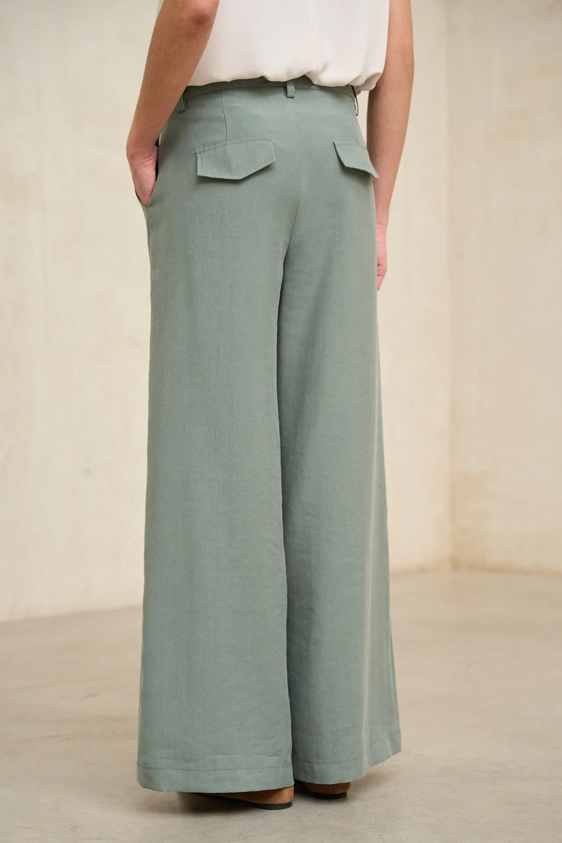 Lysel sage green trousers - Image 3