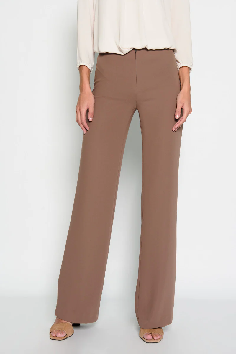 Palazzo pants makeup