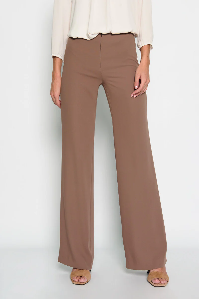 Palazzo pants makeup - Image 2