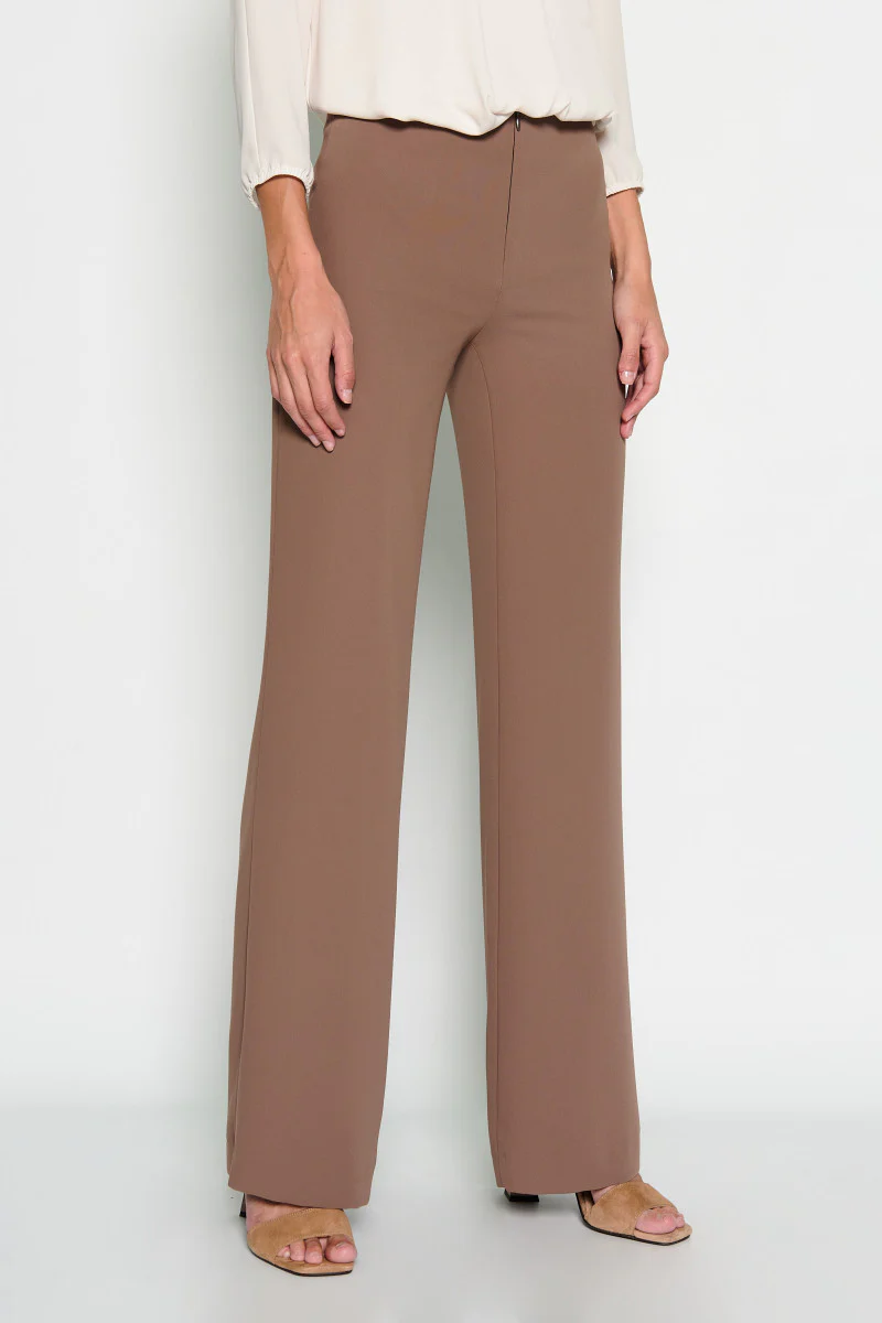 Palazzo pants makeup - Image 3