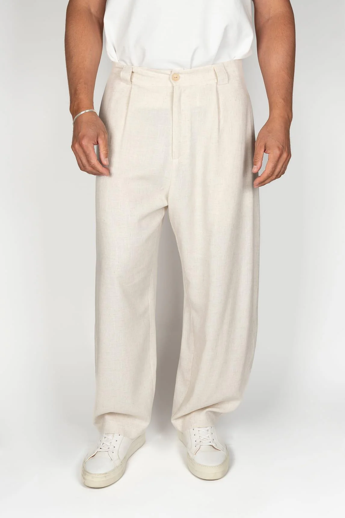Rivern Rivera white pants