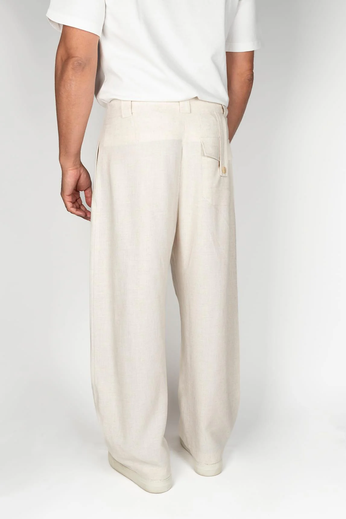 Rivern Rivera white pants - Image 2