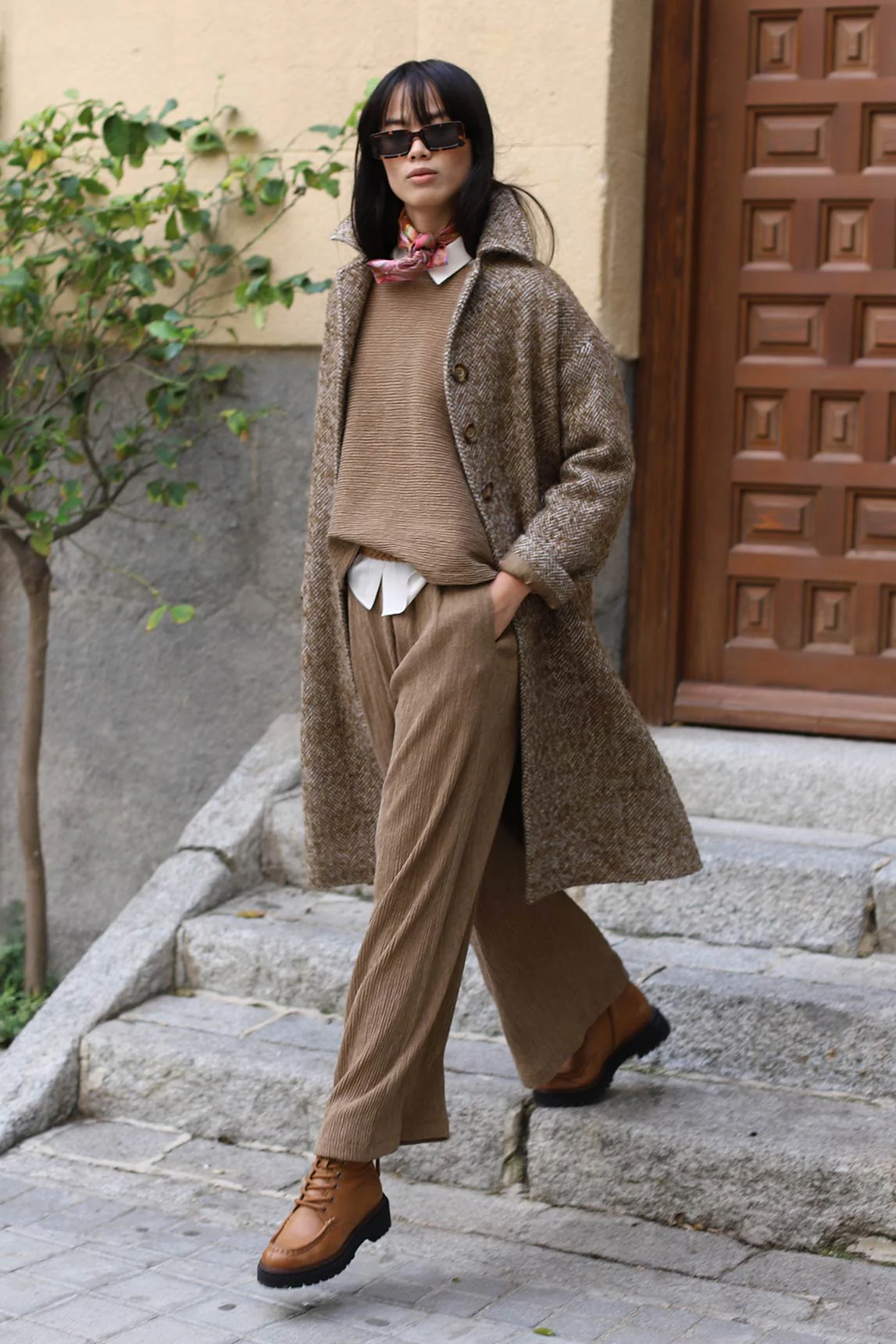 Siena camel pants - Image 8