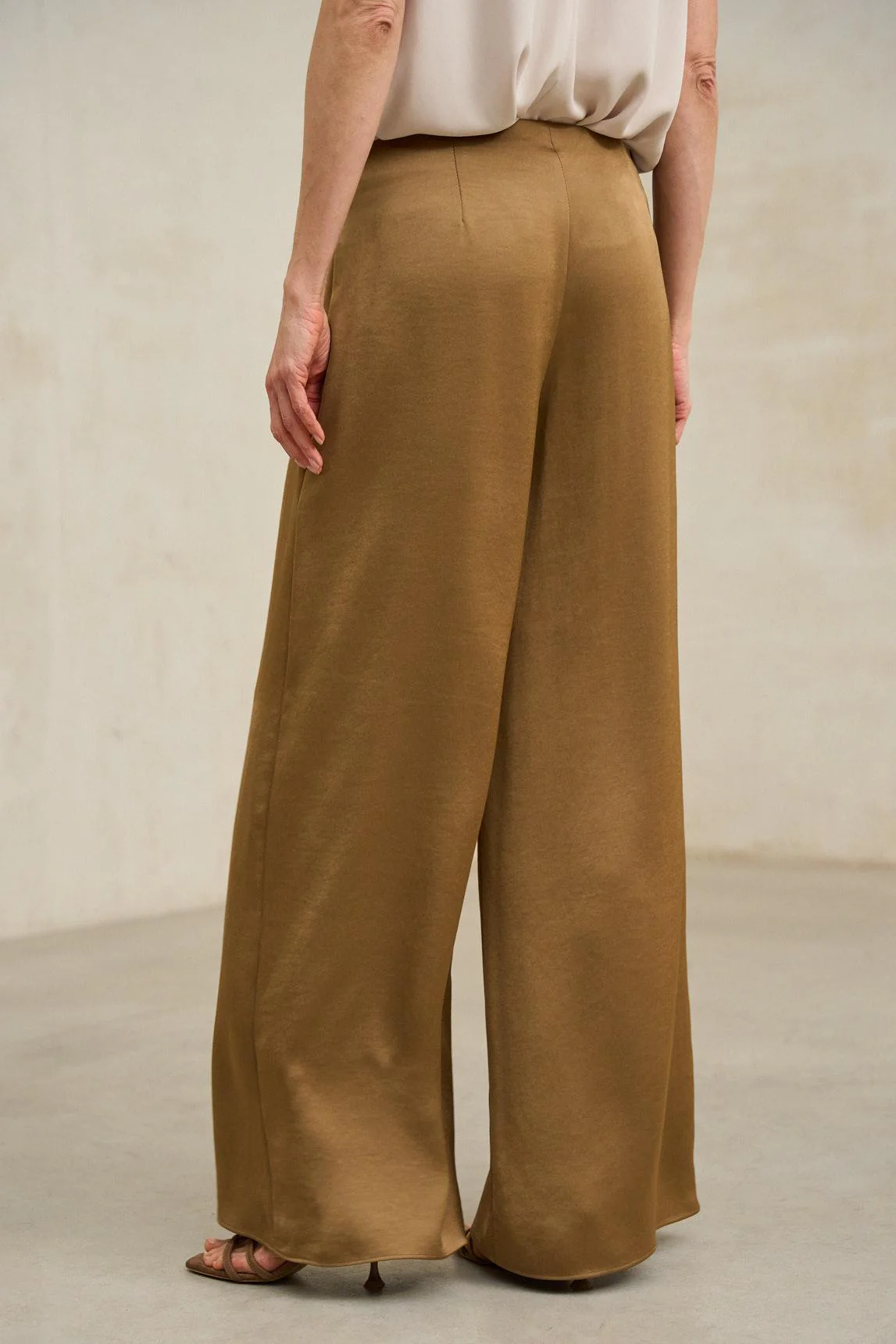Sway camel trousers - Image 3