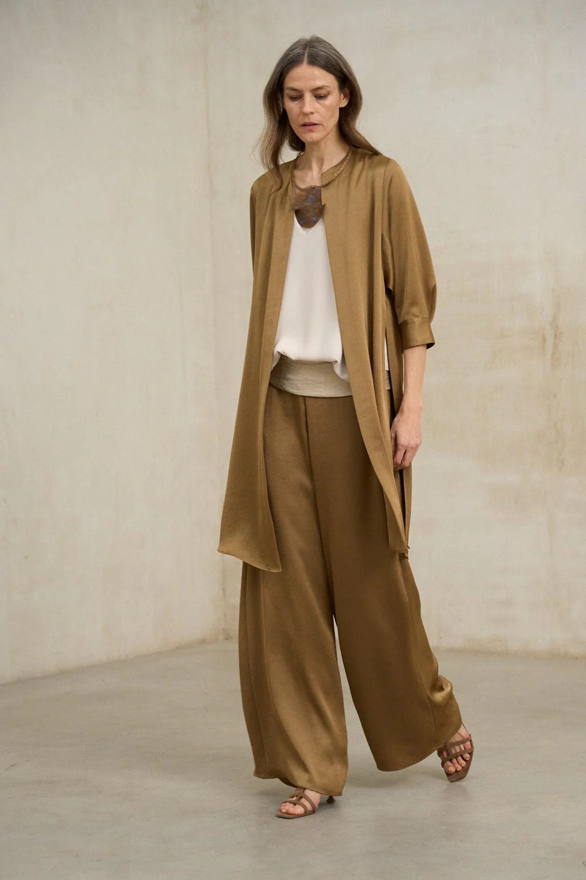 Sway camel trousers - Image 5