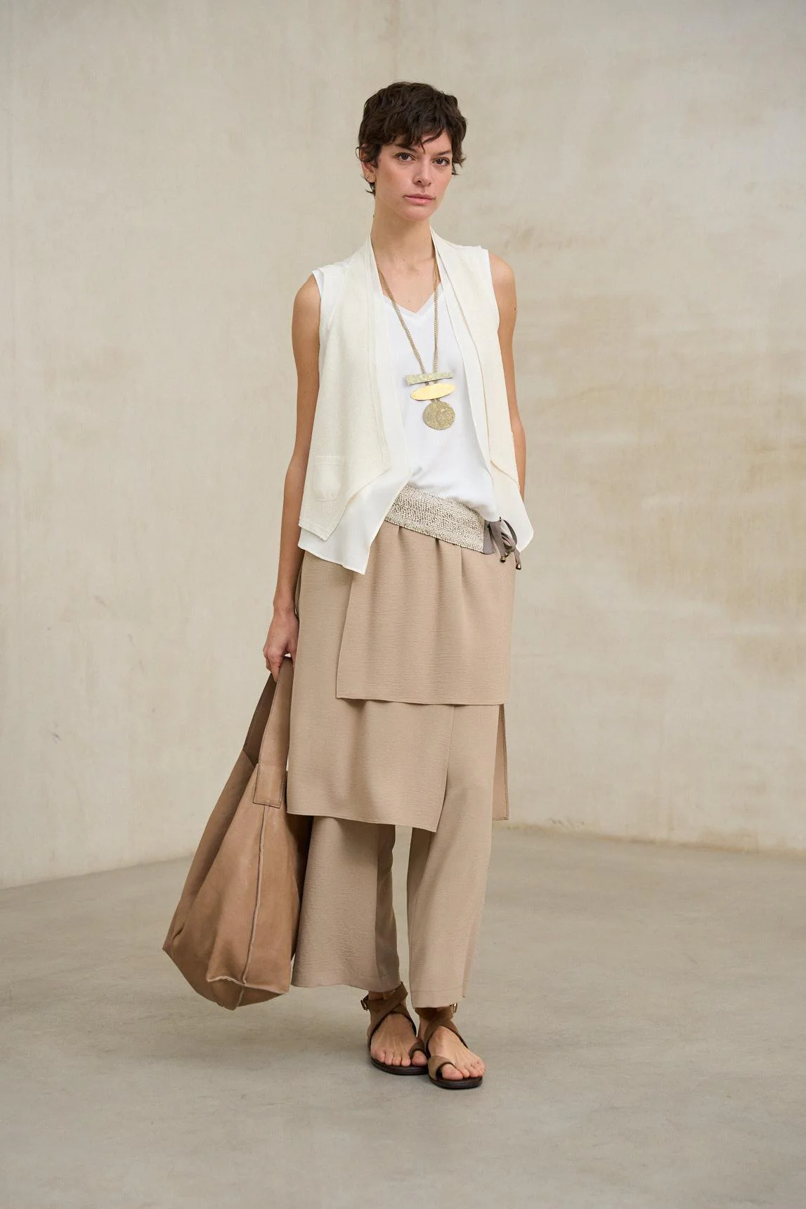 Vion beige sand skirt-pants - Image 6