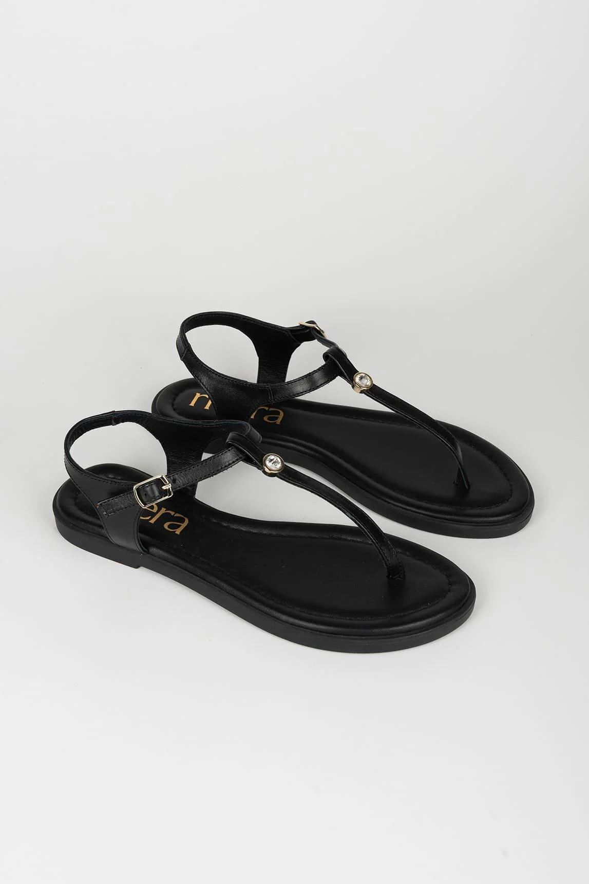 Thalira black leather sandal - Image 3