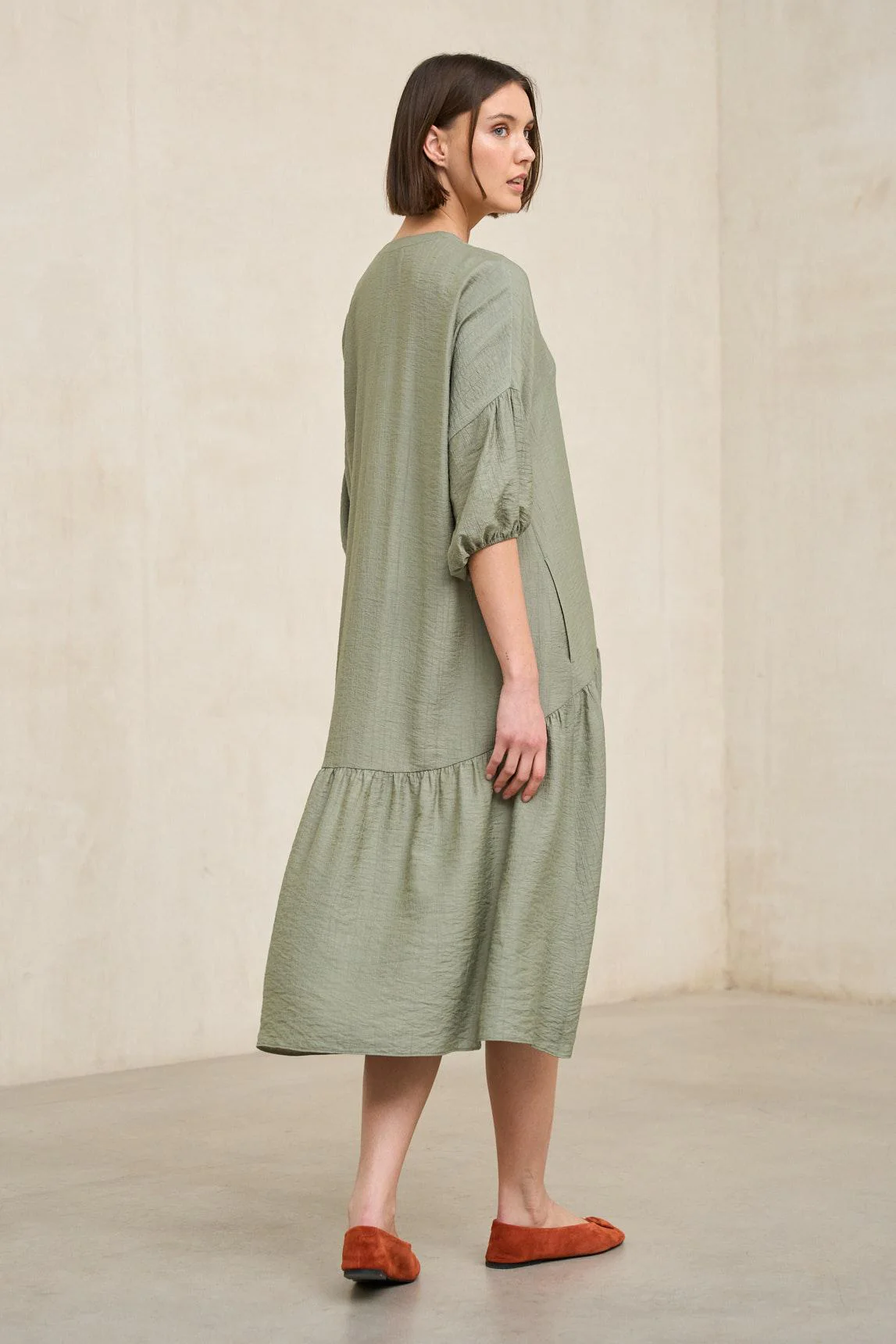 Arisse green dress - Image 3