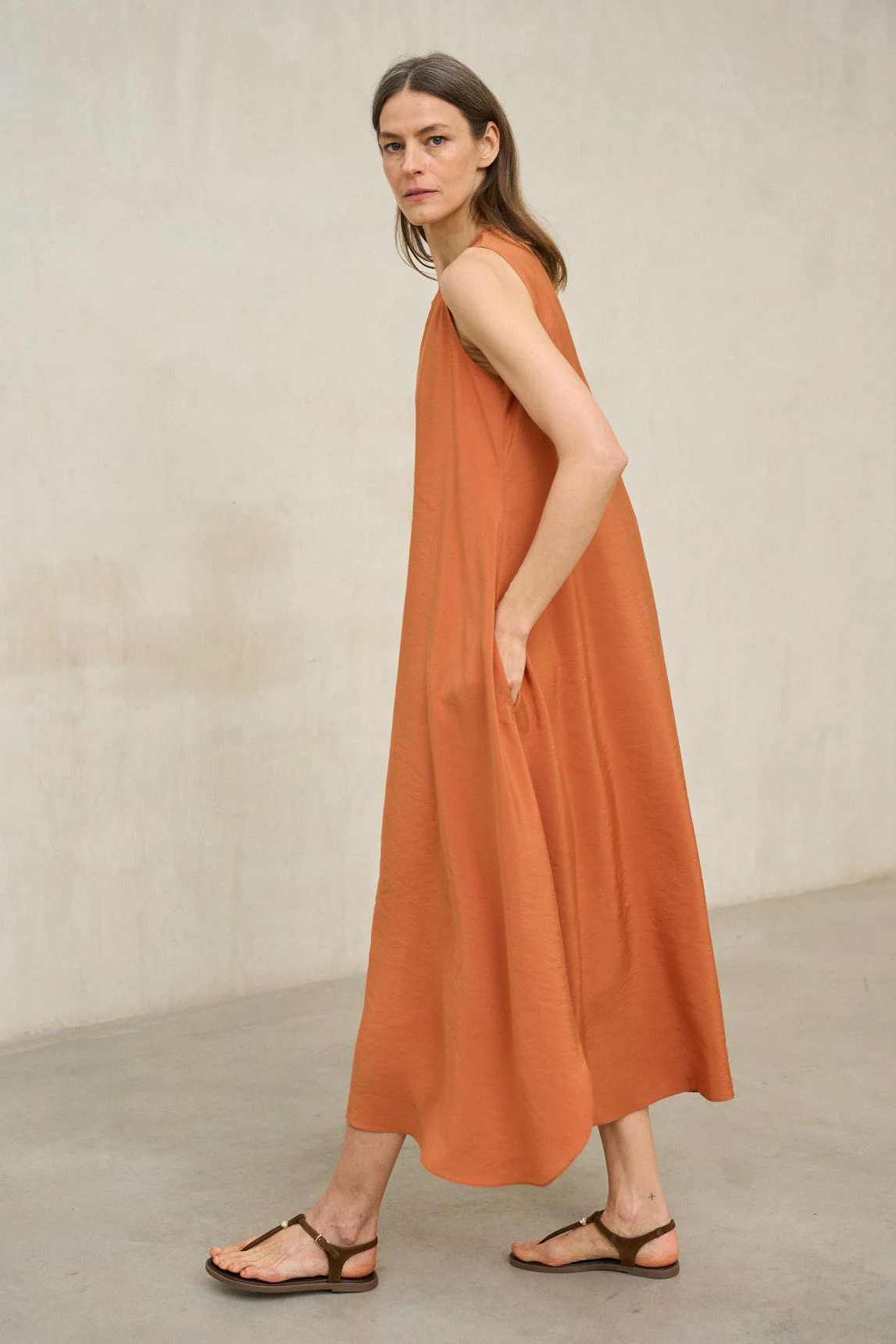 Elara coral dress - Image 2