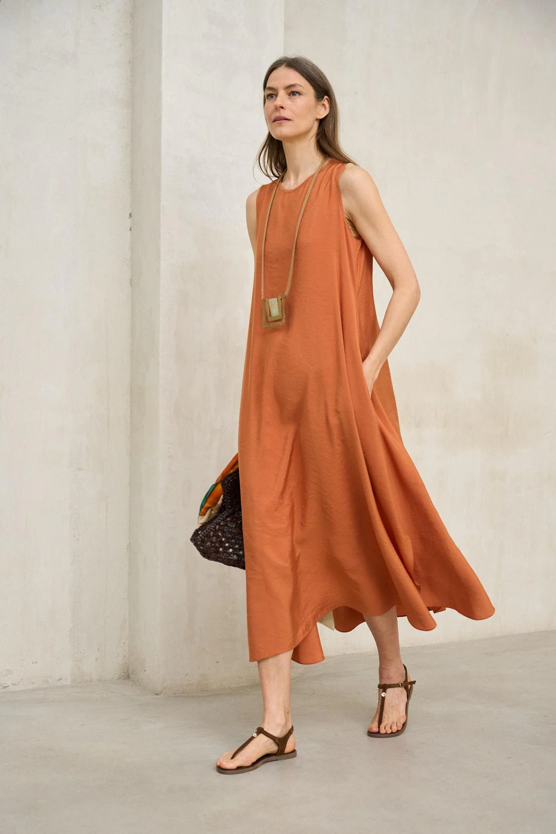 Elara coral dress - Image 4