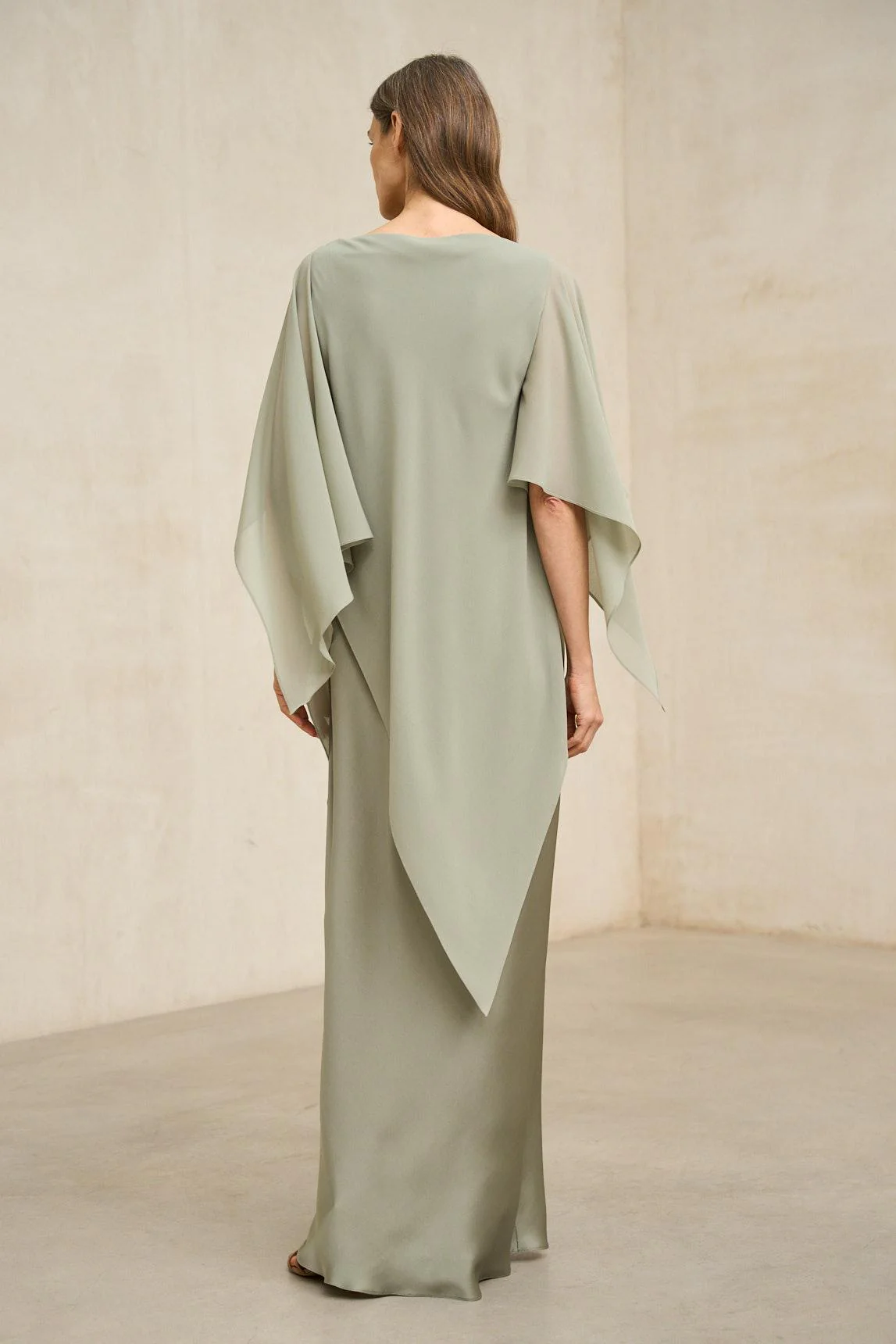 Kaedryn dress in sage green - Image 4