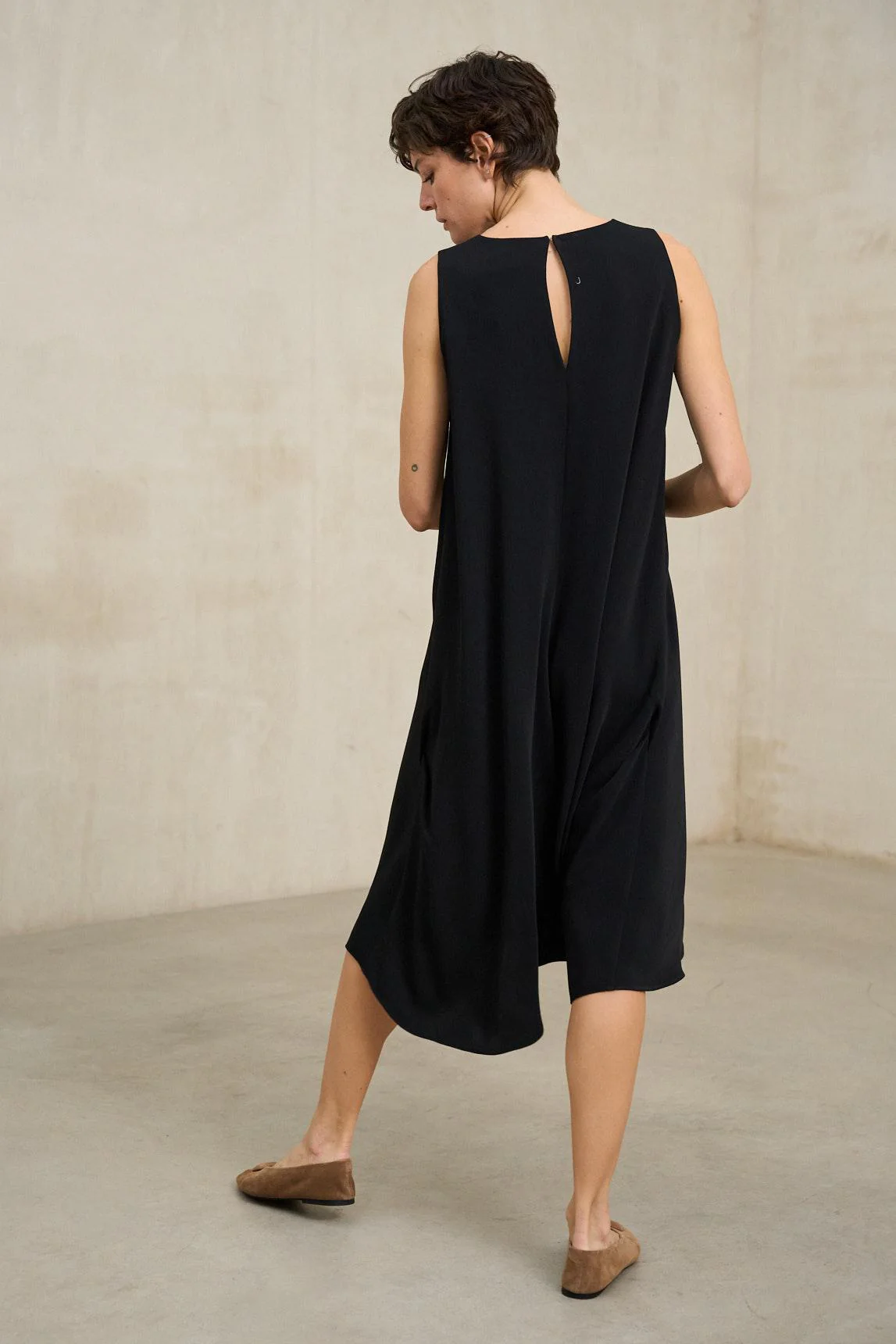 Naïra black dress - Image 3