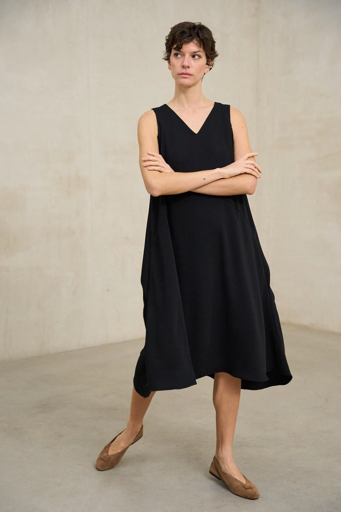 Naïra black dress - Image 4