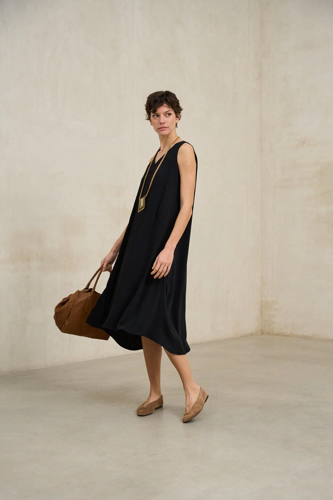 Naïra black dress - Image 7