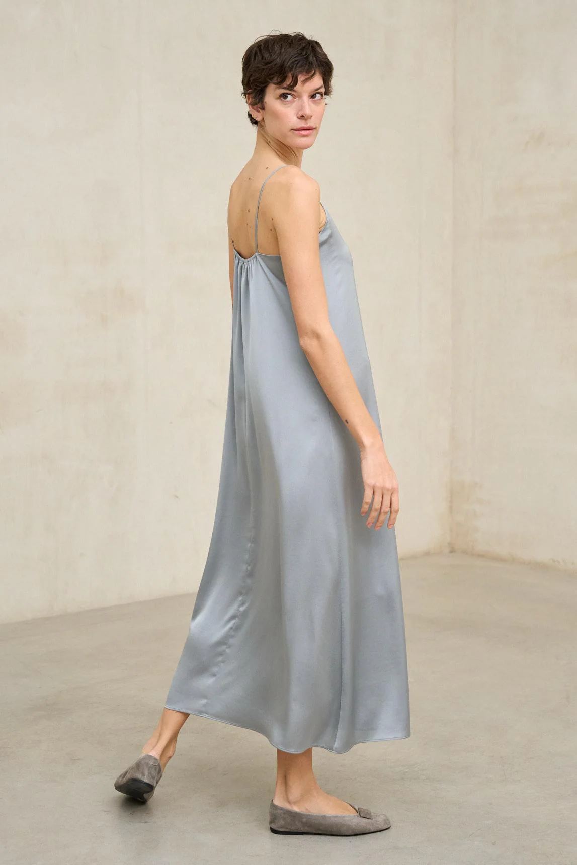 Soreya dress, smoke blue - Image 4
