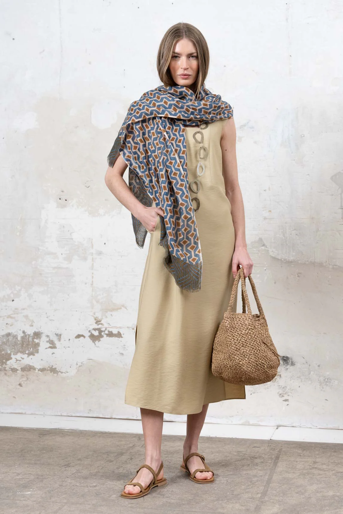 Beige Tissi dress - Image 5
